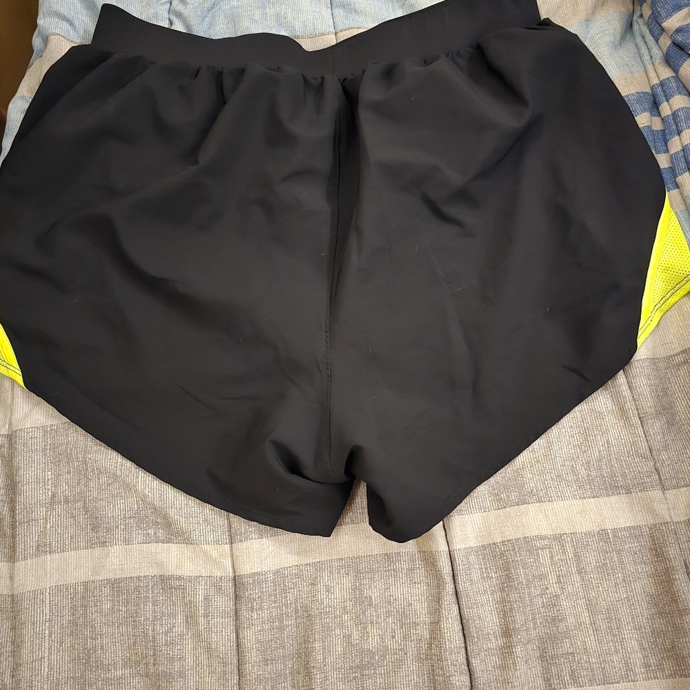 Shorts - Picture 2 of 2